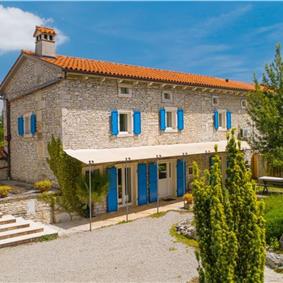 5 Bedroom Istrian Villa Estate with Large Pool and Gardens near Barban, Sleeps 12